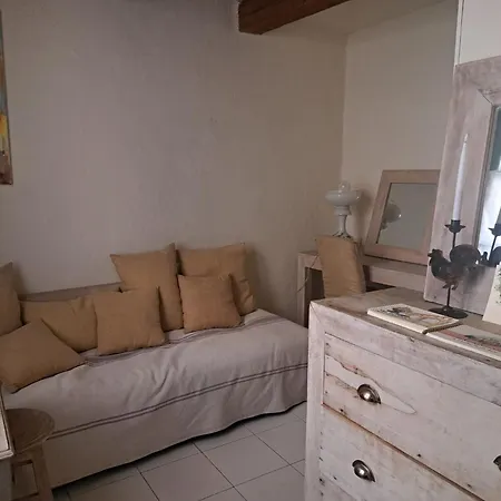 Au Coeur D'uzes شقة *